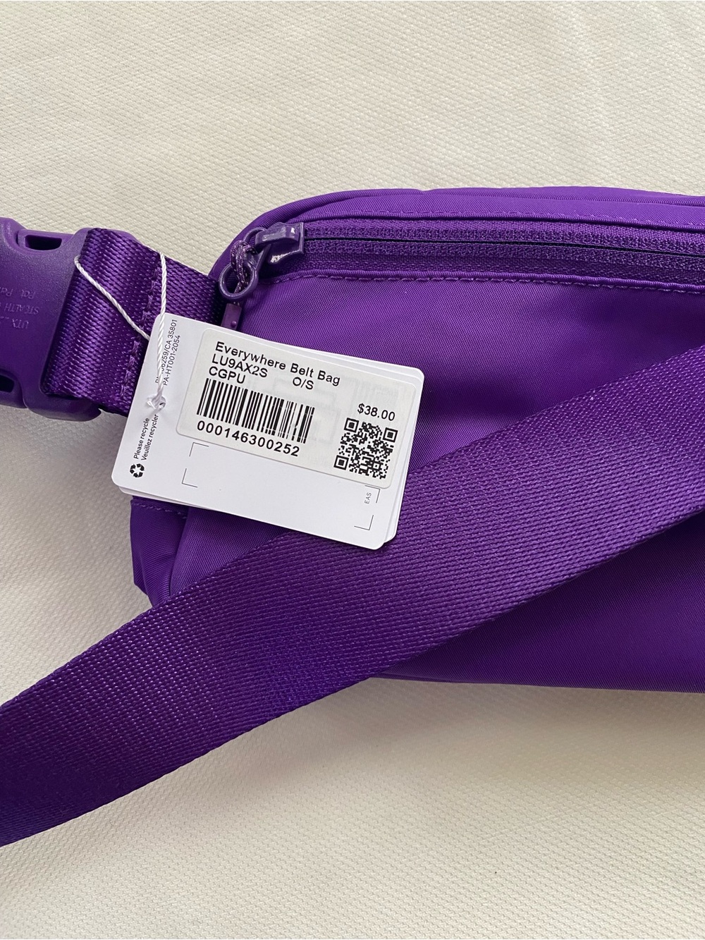 Lululemon Everywhere Belt Bag 1L - Picture 3 of 4